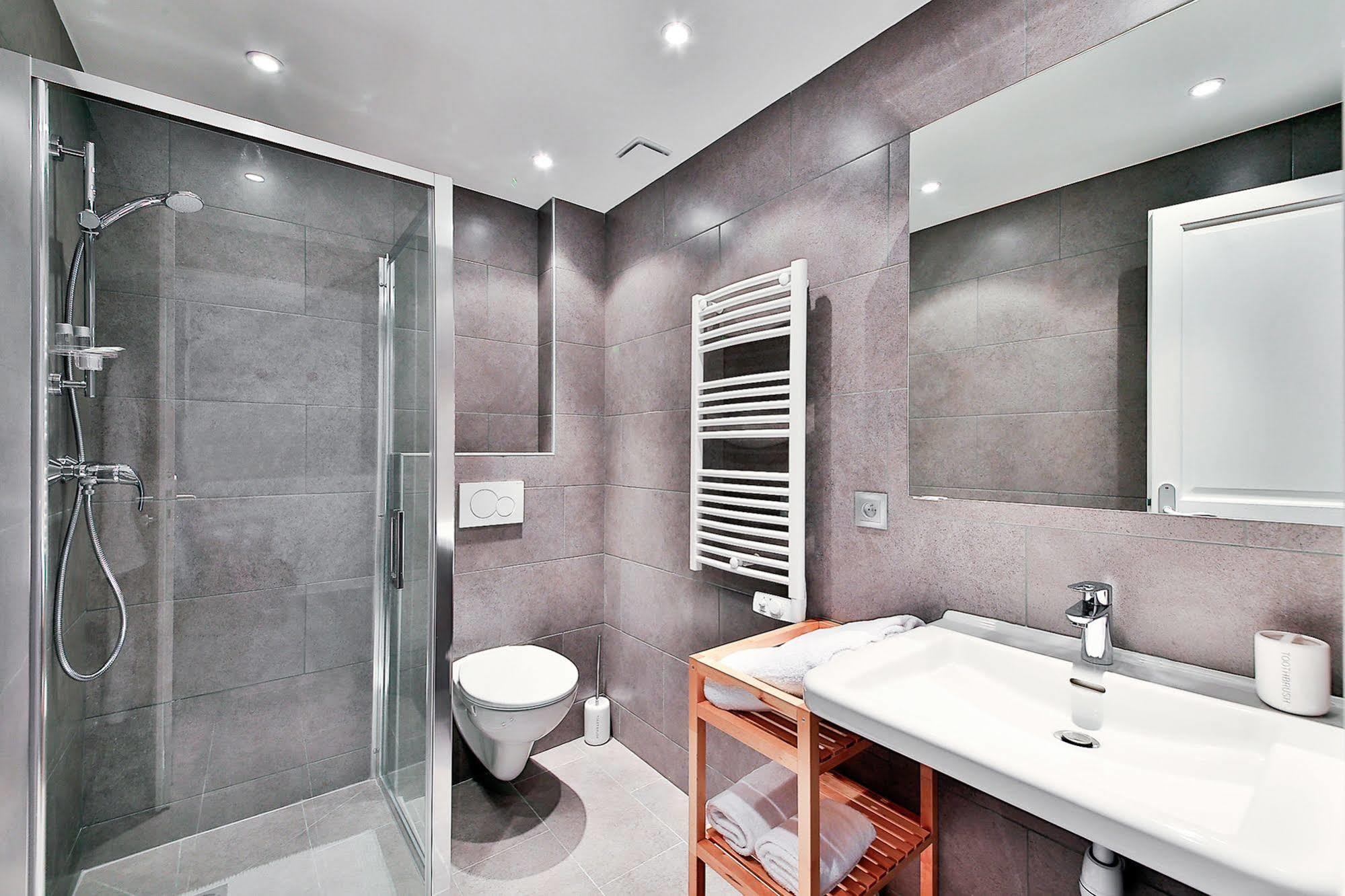 Livinparis - Luxury 2 Bedrooms Grands-Boulevards I Exteriör bild